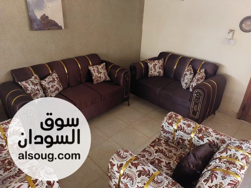 طقم جلوس كنبه كبيره وكنبه صغيره وكرسيين - صورة رقم 4