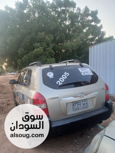 توسان موديل 2005 نضيف