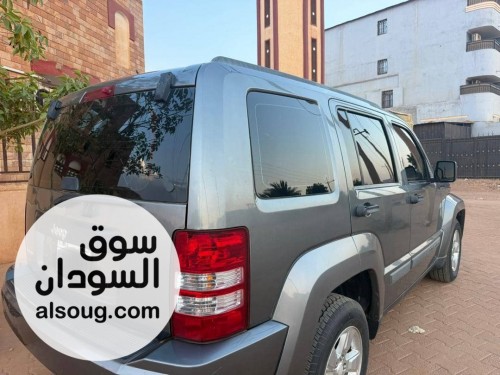 للبيع جيب ليبرتي 2012 - صورة رقم 3