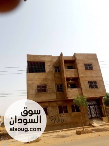 عمارة للبيع في حي النصر مربع 26 تفتح على الزلط الفاصل بين 23و 26