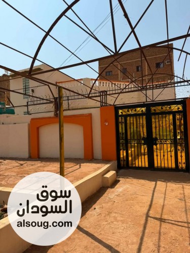 منزل جميل ومتكامل للبيع بحي النصر