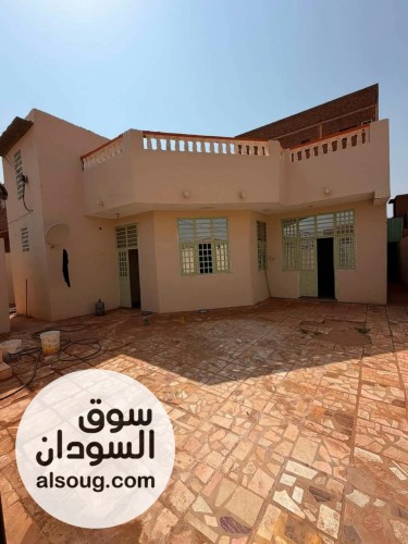 منزل مميز وجميل جدا للبيع بحي النصر