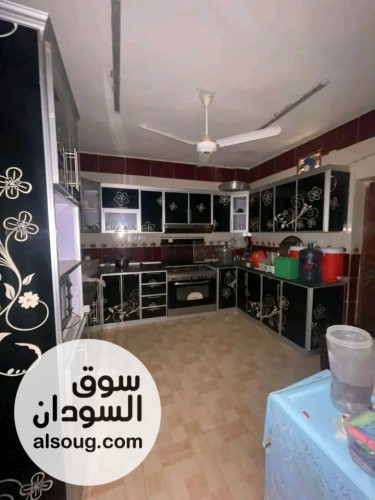 منزل اعمدة جميل ومميز للبيع بحي النصر - Image # 2