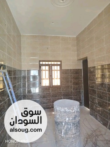 منزل اعمدة جميل وجديد بالكامل للبيع بحي النصر - صورة رقم 5
