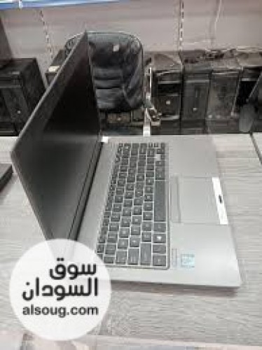 لابتوب توشيبا ماركه اسليم شبه جديد - صورة رقم 2