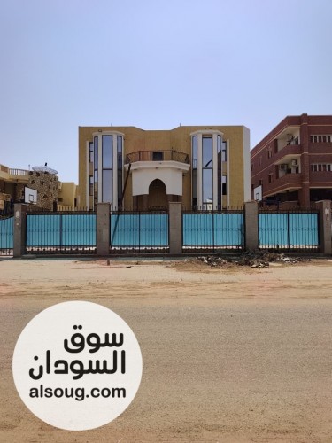 للبيع فيلا ف الرياض مربع 16 بالقرب مع تاقع مكه مع ال60