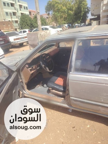 للبيع نيسان بلوبيرد موديل 84 كربريتر قير عادي - صورة رقم 7