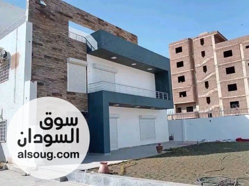 فيلا راقية وجميلة ومميزه جدا بكافوري للبيع