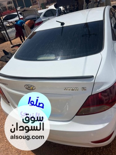 اكسنت مضلع موديل 2012 - صورة رقم 2