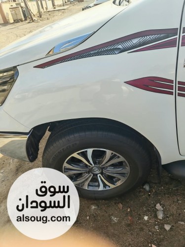 بووكسي 2025 تايوتا هايلوكس - صورة رقم 12